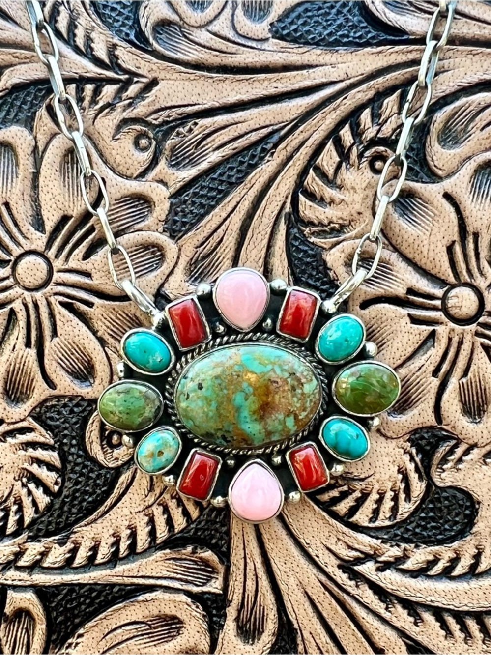 925 Sterling Silver Multi Stone Cluster Necklace Turquoise, Pink Conch, Coral - Picture 5 of 13